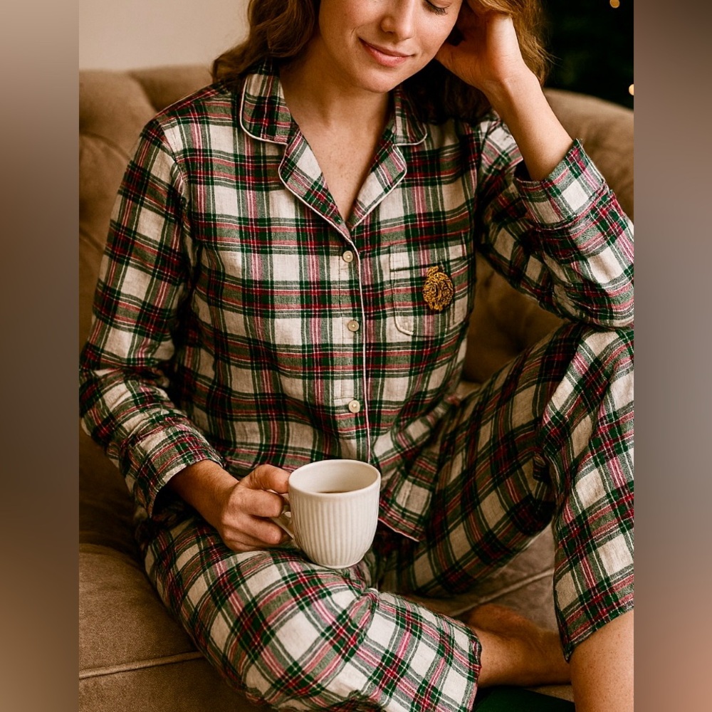 Lauren Ralph Lauren Womens 2 Pc Pajama Set Gold RLL Crest on Pocket Tartan Plaid